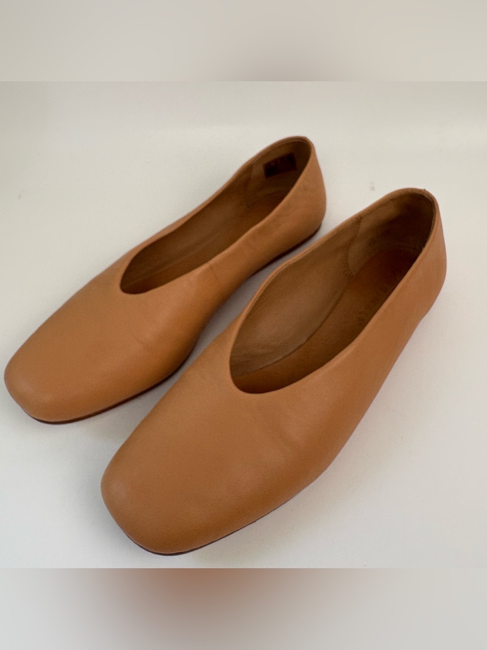 Clark’s Tan Ballet Flats (Size 7)